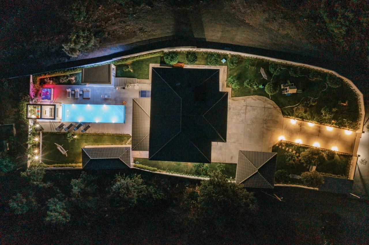 Villa M Mansion Pefki Exterior foto