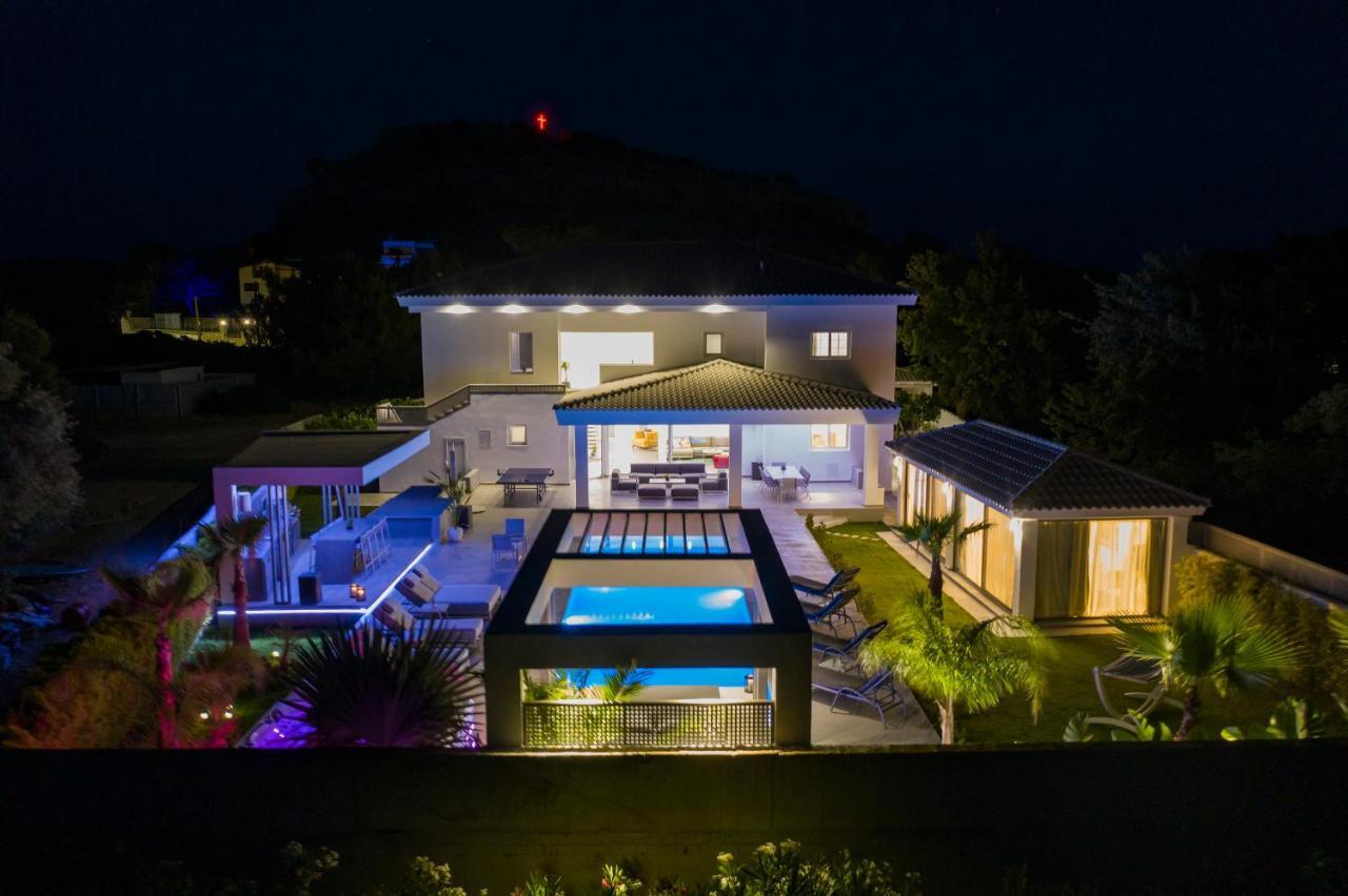 Villa M Mansion Pefki Exterior foto